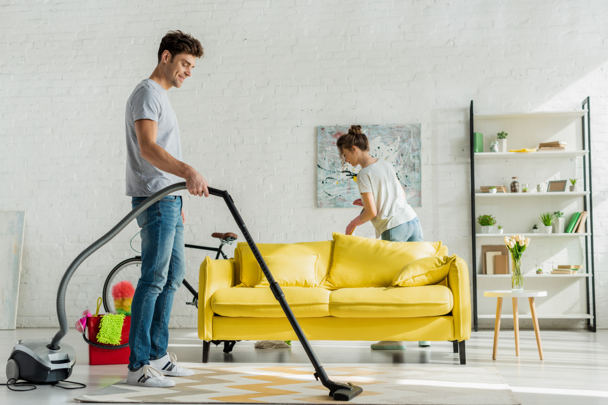 Evka 6 Bayan Temizlikçi